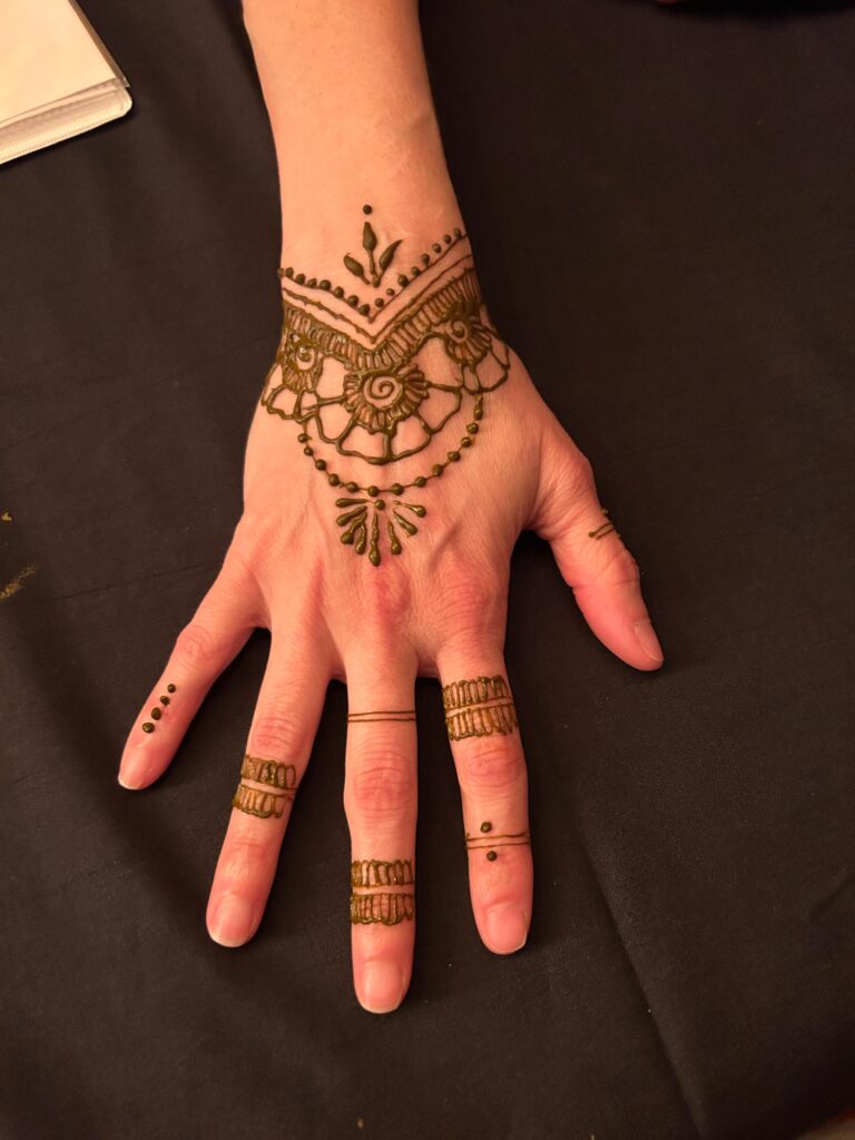 Minimal Henna